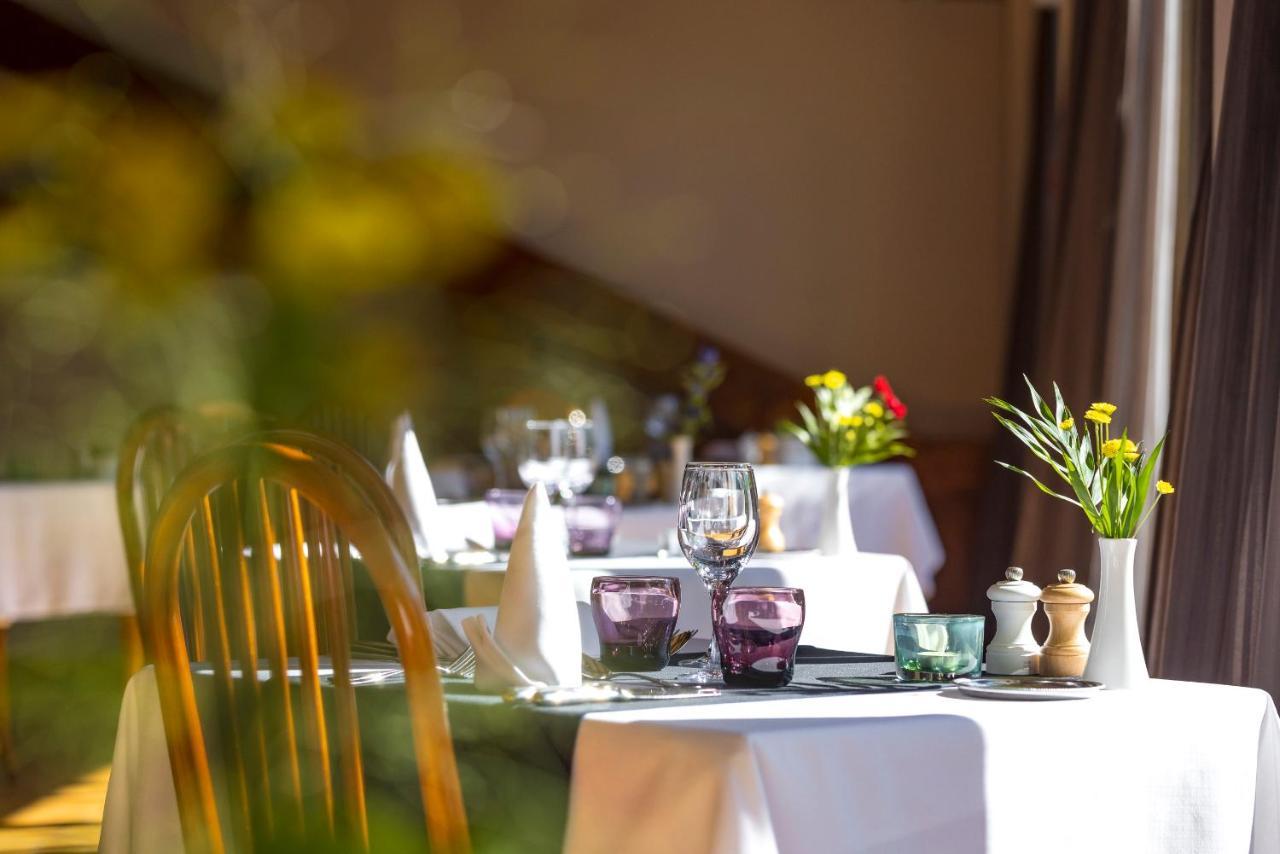 Hotel Les Grillons Talloires Eksteriør bilde
